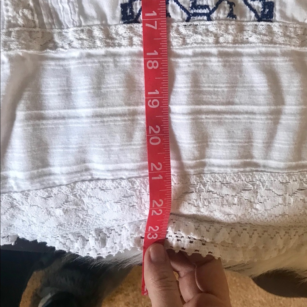 ❤️5 for$20❤️Lucky Brand White and Blue Short Sleeve Tee - Picture 9 of 9